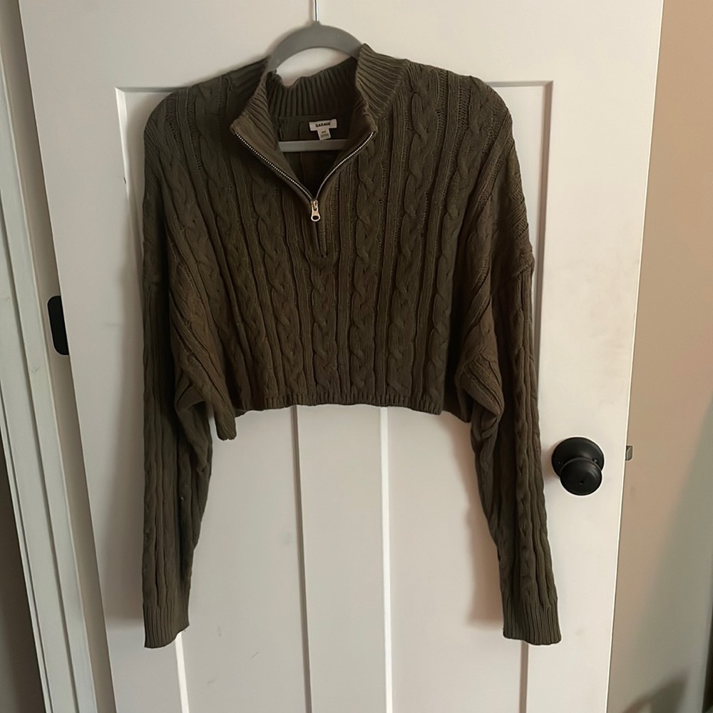 Cropped knit sweater
